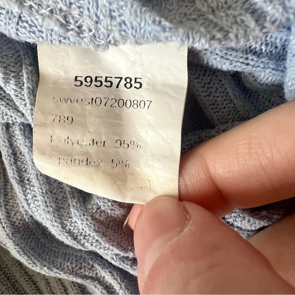 Blue Ribbed Crop Top - Picture 7 of 8